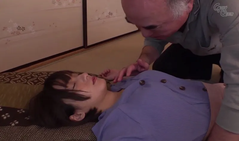 Bố ông xã vô tình làm người yêu của con trai ngất xỉu rồi sau đó …